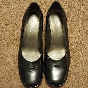 Franco Sarto Black Pumps